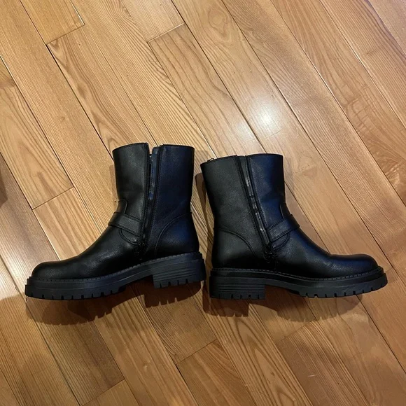 Arizona Jean Co “Tilpa” Women’s Stacked Heel Vegan Leather Moto Combat Boots - Picture 3 of 7